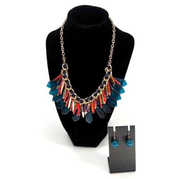 Costume Jewelry from Local Estate Sale – Necklace and Matching Earrings only $12 - Picture 2 of 6